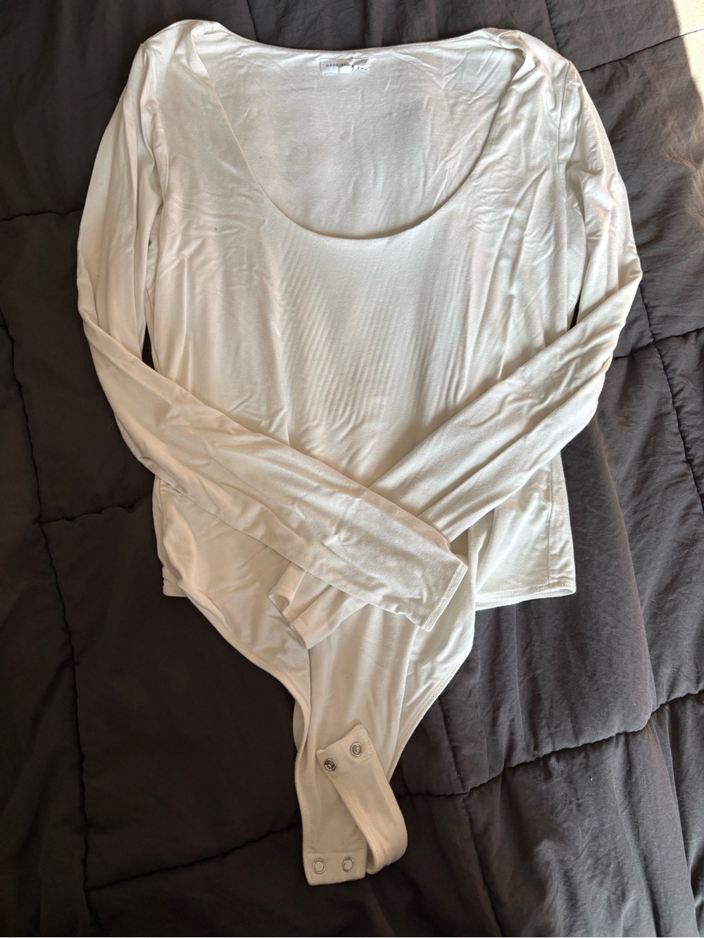 Good American Cream Long Sleeve Scoop Neck Bodysuit
